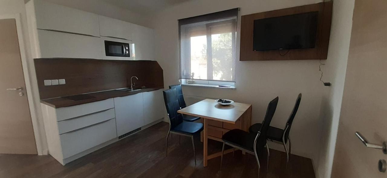 Apartments Barbic Μεντουλίν Εξωτερικό φωτογραφία