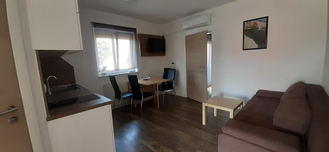Apartments Barbic Μεντουλίν Εξωτερικό φωτογραφία